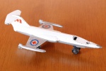 COLECIONISMO - Miniatura - AVIÃO - STAR FIGHTER (1973) - INGLÊS. Produto conforme fotos originais do lote.