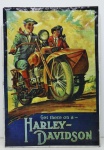DECORAÇÃO - Placa decorativa retangular, HARLEY DAVIDSON. Med. 18,5x13 cm. Adesivo enrugado. Produto conforme fotos originais do lote.