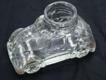 DIVERSOS - Baleiro em demi cristal grosso em formato de FUSCA, sem tampa. Produto conforme fotos originais do lote.