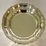 WOLFF PRATA 90 - Bowl em metal espessurado a prata com bordas decoradas. Med.: 23cm de diâmetro e 5cm de altura.