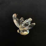 SWAROVSKI - Mini Butterfly - Escultura em cristal translúcido representando borboleta. Med. 5cm de altura e comprimento