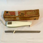 GENERAL ELETRIC - Antiga faca elétrica GE modelo EK15 com lâmina dupla em aço inox, Importada dos Estados Unidos, 110V funcionando - Sem garantia