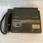 PANASONIC - Aparelho de telefone e fax Panasonic modelo KX-F180 - Sem cabo de força - Sem teste e garantia - Retirada com agendamento no Leblon por conta do arrematante.