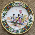 Prato de porcelana chinesa, pintada à mão. 20 cm de diâmetro