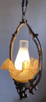 Lustre de bronze. 110 cm de altura