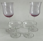 4 taças de vidro na tonalidade lilás. 8 cm de diâmetro x 21 cm de altura