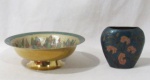 DIVERSOS - CLOISONNÉ - Um vaso e uma fruteira confeccionados em bronze, com esmaltado na técnica cloisonné, ricamente decorados com motivos vegetalistas em policromia. Medidas: vaso: 10 cm de altura x 7 cm de comprimento da borda/ fruteira: 7 cm de altura x 21 cm de diâmetro.