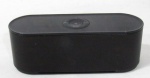 SOM - Mini Caixa de Som Bluetooth Speaker S207, kit preto, acondicionada na caixa original. Med. alt 6,5 cm x comp 18 cm x larg 6 cm. Ligando, porém sem garantias futuras de funcionamento. Não acompanha cabo/ carregador.