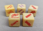 BRINQUEDO ADULTO, cinco (5) dados com legendas sugestivas de cunho erótico e sexual, medindo 2 x 2 x 2 cm.