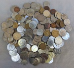 NUMISMÁTICA, aproximadamente 1 kg de moedas, nacionais e estrangeiras, tipos, períodos, valores, estados de conservação e metais diversos, CAÇA AO TESOURO.