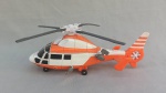 BRINQUEDOS, Helicóptero de Resgate MatchBox, ano 2000, medindo 25cm de comprimento aproximadamente, funcionamento à pilhas não testado, sem garantias.