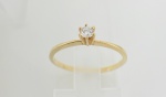 ANEL SOLITÁRIO EM OURO AMARELO 18K, COM 1 DIAMANTE 0,08ct, PESO: 1,2 GRAMAS, NUMERO: 17, Valor de Mercado: R$ 1.800,00