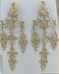BRINCO PENDURADO DESENHADO INDIANO CONFECCIONADO EM OURO AMARELO 18K, PESO: 14,6g, COM 172 DIAMANTES DE 1 PONTO CADA, VALOR DE MERCADO: R$ 28.000,00