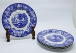 PORCELANA EUROPÉIA - Parte de jogo de jantar em porcelana inglesa, blue and white, deocorado com tema dito Fazendinha. Composto de: 6 pratos rasos. Med. 23 cm. Bicados.