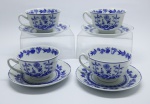 PORCELANA -  Blue and White, decoração Cebolinha. Composto de: Conjunto de 4 xícaras de chá. Med. 6x10 cm e 14 cm.