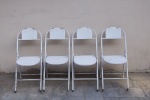 MOBILIÁRIO - Lote de 4 cadeira em ferro dobravéis. Med. 83x34x34 cm. Marcas do tempo e ferrugem.