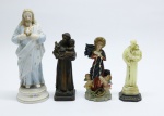ARTE SACRA - Lote de 4 imagens sacras, sendo 2 Santo Antônio, 1 N. S. Desatadora de Nós e 1 Sagrrado Coração de Jesus. Sendo 2 resina, 1 plástico e 1 biscuit. Maior 17 cm e 11 cm.