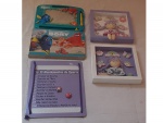 Par de quadrinhos para quarto infantil com bonequinhas e pano e adornos representando borboletas, flores, arco íris e etc., e placa em metal com Os 10 Mandamentos do Quarto, e  um quadro mágico para desenhos, "Procurando Dory", 19 x 19 e 20 x 26, 33 x 23 cm.