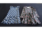 Dois vestidos 10 anos um estampado e outro de pois.