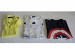 Três camisas infanto juvenis n. 6 a 8 sendo uma do capitão América, e uma amarela.