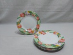 Jogo de 6 pratos de sobremesa em vidro Frances Arcopal com pintura floral. Medindo 19,5cm de diâmetro.