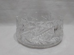 Lindíssimo centro de mesa em cristal ricamente lapidado. Medindo 19,5cm de diâmetro x 10cm de altura.
