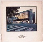 MASP - Assis Chateaubriand Ano 30. Texto: P. M. Bardi. Praxis Artes Gráficas. 110 páginas. Capa dura, sobrecapa.