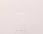 Regina Silveira: Crash! Textos: Adolfo Montejo Navas, Paulo Miyada. Museu Oscar Niemeyer. 96 páginas. Textos em português e inglês.