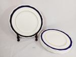 Jogo 6 pratos Rasos com Borda Azul Cobalto e friso ouro em Faiança Inglesa Royal Doulton Medida: 27 cm diametro