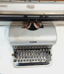 Antiga Maquina de escrever Marca Royal Inglesa. Funcionamento desconhecido