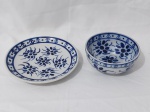 Bowl e prato raso em porcelana azul e branco Monte Sião. Medindo o bowl 13cm de diâmetro x 5,5cm de altura.