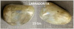 LABRADORITA - PEDRA BÉLISSIMA PARA COLECIONADOR CO CORES ROXO , VERDE E OUTRAS CORES