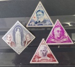 MONACO - LOTE DE SELOS COM DIFERENTES FORMATOS EM ESTADO MINT DE CONSERVAÇÃO