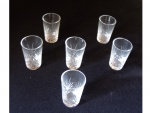 Seis taças em cristal lapidado para aperitivos, Alt. 6, Diam. 4 cm. Este lote encontra-se em Nogueira.