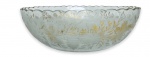 Antiga tigela em cristal adornado com motivo floral e borda em movimento. Desgaste no ouro. Mede 21cm diametro.