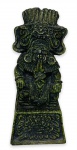 ASTECA - Antiga escultura com estrutura em resina representando figura folclórica asteca, apoiada sobre base. Mede 14cm.