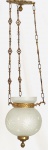 Elegante luminária de teto para uma vela com bojo em demi cristal ricamente lapidado e amarrações em metal dourado. Mede 72 cm.