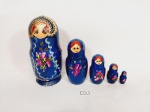 Enfeite  5 Matrioskas  bonecas russas em Madeira Pintada a mão MEDIDA: maior 17 cm e menor 4 cm