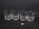 Jogo de 4 copos Whisky em Cristal lapidado. 1 apresenta bicado MEDIDA: 10 cm x 7,5 cm