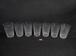 Jogo de 7 copos Suco em Vidro decorado MEDIDA: 11 cm x 7 cm . 1 apresenta bicado