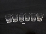 Jogo de 6 copos licor em vidro base decorada .MEDIDA: 6 cm x 4,5 cm