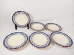 Jogo de 6 Pratos de Massas em Ceramica  vitrificada possivelmente portuguesa Decorada Azul com bolinhas.  Medida: 22 cm