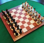 Jogo de xadrez - Tema : NEW ORLEANS - JAZZ   - Tabuleiro em madeira ( 40 X 40 cm ) - Peças em resina policromada. ( 7 a 8 cm ) .