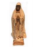 Imagem do imaginário católico representando Nossa Senhora da Fátima, com pequenos lascados. Alt. 39 cm.