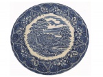 COLECIONISMO - Prato  para sopa  em porcelana inglesa com desenhos azuis sobre fundo branco Barratis marcado na base, Diam. 23 cm.