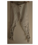 Calça de couro by Bag Pack, pernas com cinta e fivelas. Tam. 40.