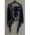 Casaco em lã nas cores preto e branco estilo peruano. Tam. G,