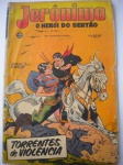 HQ - JERÔNIMO - O HERÓI DO SERTÃO - Nº 40 - Editora RGE - Novembro de 1960 - Formato americano - Capa em regular para bom estado de conservação, e o miolo em bom estado, contendo 50 páginas - OBS. Leves dobras na capa Pequeno corte junto a lombada, sem perdas. Capa colada ao miolo. pequena assinatura assinatura na primeira página interna. 