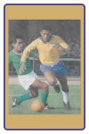 Poster: COPA DO MUNDO 1962 - GARRINCHA & ZAGUEIRO VILLEGAS - Foto extraordinária de Garrincha driblando o zagueiro Villegas, da Seleção do Mexico, no primeiro jogo da Copa de 1962, no Chile - Formato 20 cm X 30 cm - Material de procedência francesa, porém de reprodução fotográfica de poster publicado nos Estados Unidos, sem identificação de data - Ótimo estado de conservação.