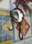Objeto Decorativo - ANTIGA E RARA BALANÇA DE FERRO MEIA LUA COM METAL DOURADO - A peça marca de um lado 20 quilos, e do outro lado 100 quilos - #-11 - Bom estado de conservação. 